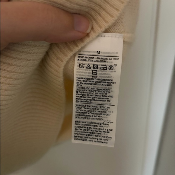 Banana Republic Women's Cream Cowl Neck Sweater - Picture 3 of 4